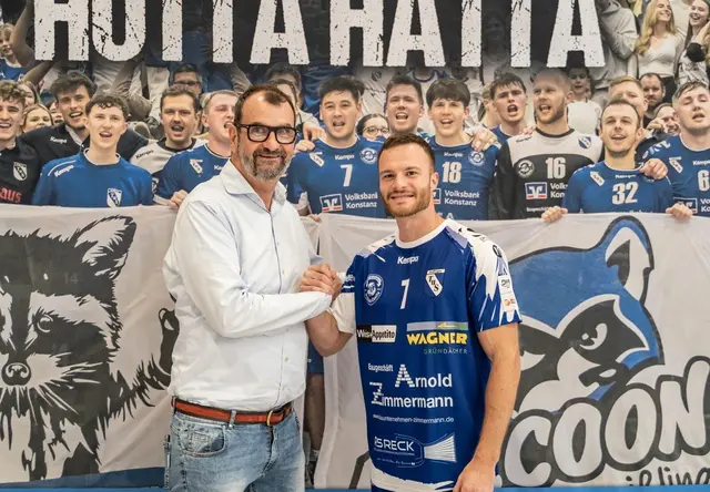 Der 2. Abteilungsleiter des TuS Steißlingen, Timo Simmen (links), ist froh, Manuel Wangler an seiner alten Wirkungsstätte in Steißlingen wieder begrüßen zu können.  | Foto: TuS Steißlingen