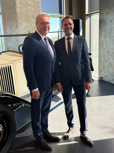 Landgerichtspräsident Christoph Reichert gemeinsam mit dem neuen Amtsgerichtsdirektor von Singen, Stephan Elsner. | Foto: Privat